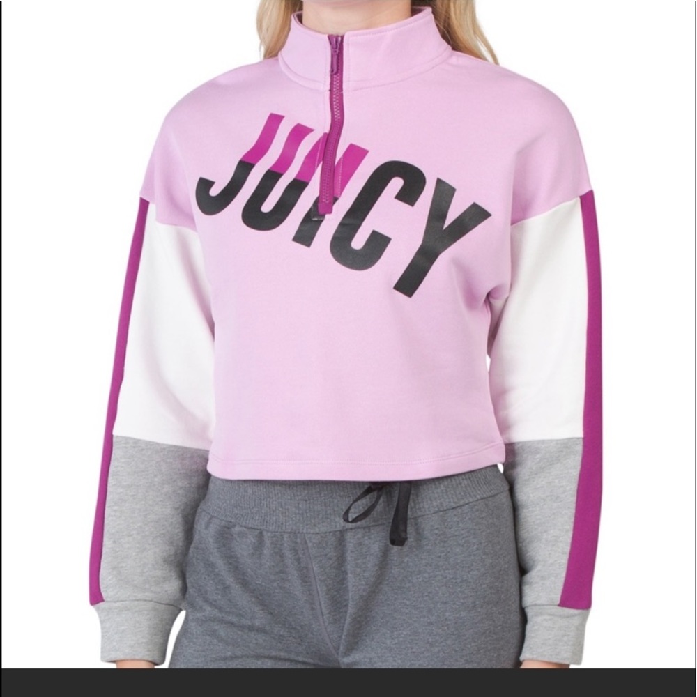 JUICY COUTURE
Logo Color Block Half Zip Pullover Top - Medium
